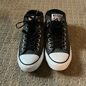 Converse All Star Mid Top, women size 6 black & white